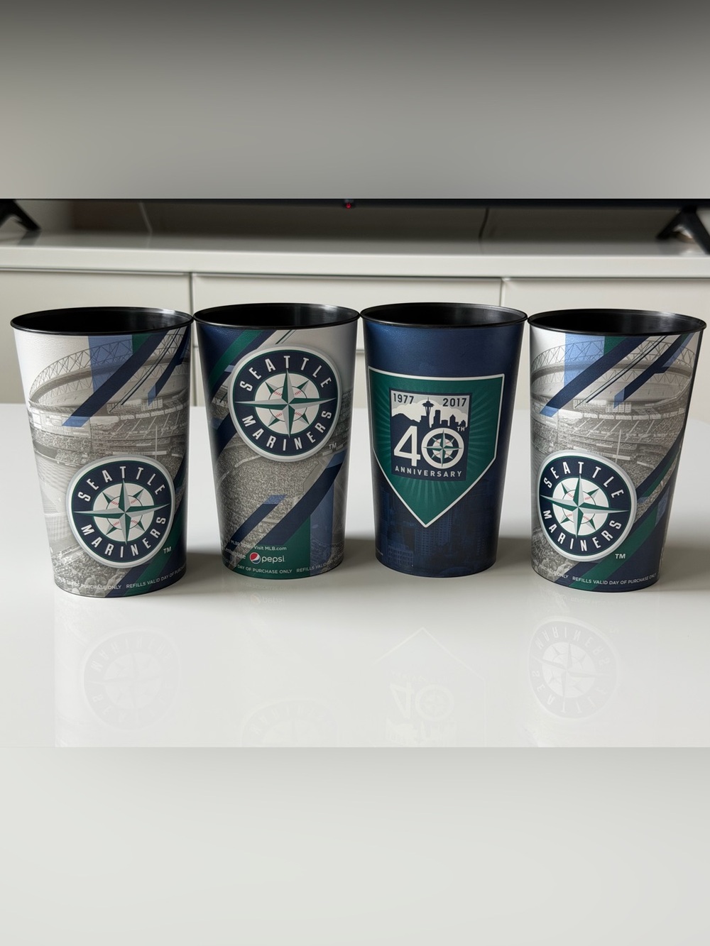 Seattle Mariners Plastic Souvenir Cup Lot Of 4 - 40th Anniversary & Stadium